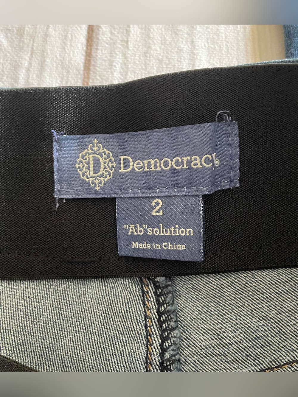 Democracy Ab Solution Pull On Glider Ankle Jeans Women’s 2 Blue Medium Wash - Picture 8 of 11